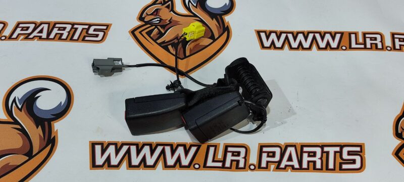 T4A11104PVJ Seat belt lock rear JAGUAR F-PACE Used cost 25 € in stock 1 pcs.