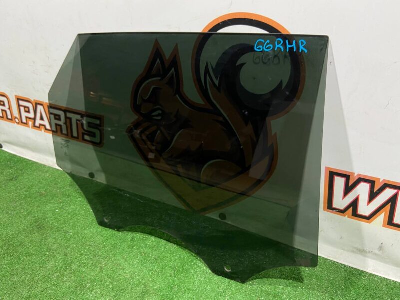 T4A1199 Rear right door glass Jaguar F-Pace X761 (2017-) used cost 150 € in stock 4 pcs.