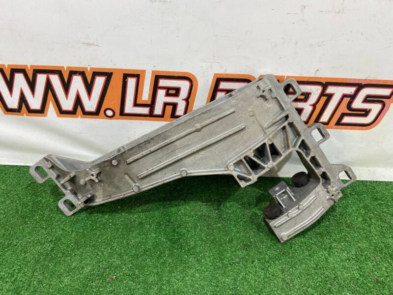 T4A12947 Rear gearbox support Jaguar F-Pace X761 (2017-) USED cost 90 € in stock 2 pcs.