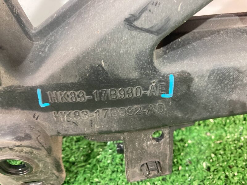 T4A13086 Rear bumper mounting bracket right Jaguar F-Pace Used cost 50 € in stock 7 pcs.
