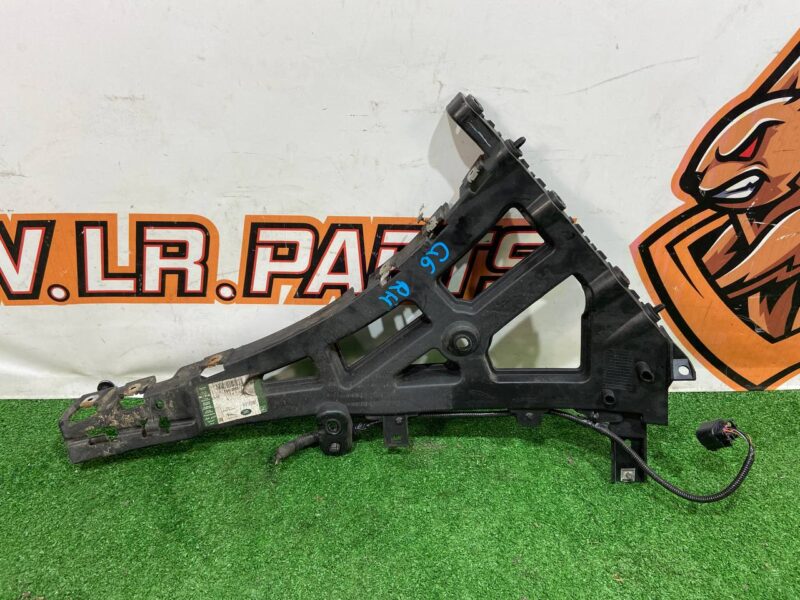 T4A13086 Rear bumper mounting bracket right Jaguar F-Pace Used cost 50 € in stock 7 pcs.