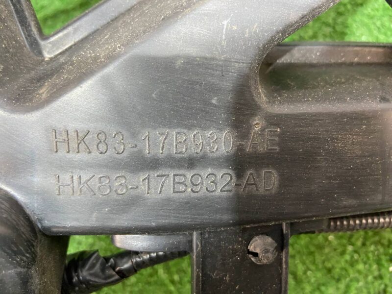 T4A13086 Rear bumper mounting bracket right Jaguar F-Pace Used cost 50 € in stock 7 pcs.