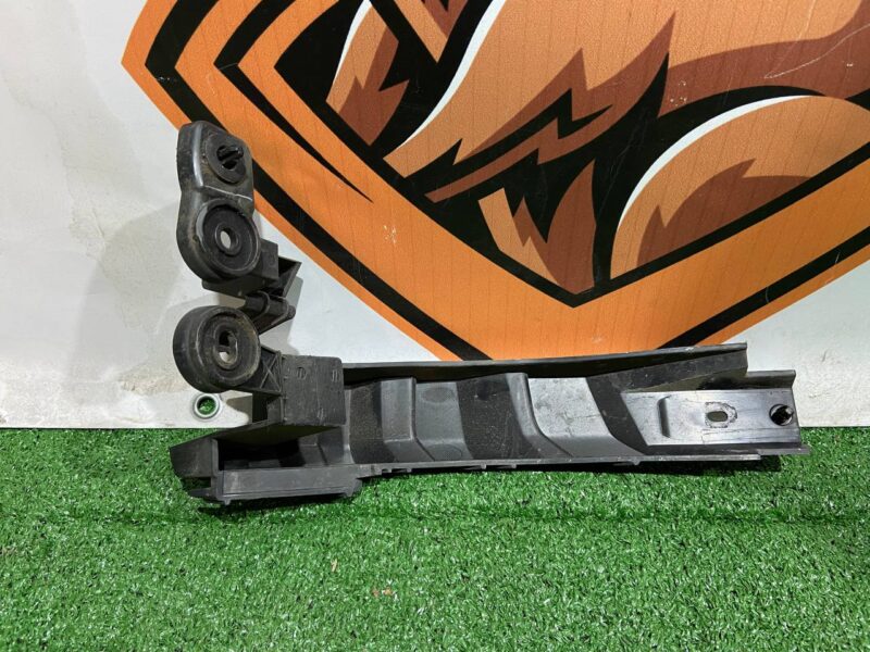T4A13279 Used JAGUAR F-PACE Rear Right Bumper Mounting Bracket - Image 14
