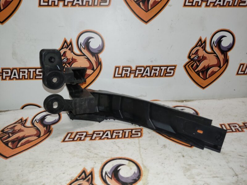 T4A13279 Used JAGUAR F-PACE Rear Right Bumper Mounting Bracket cost 25 € in stock 11 pcs.