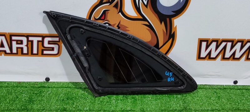 T4A13402 Side right rear glass for Jaguar F-Pace X761 (2017-) USED cost 200 € in stock 3 pcs.
