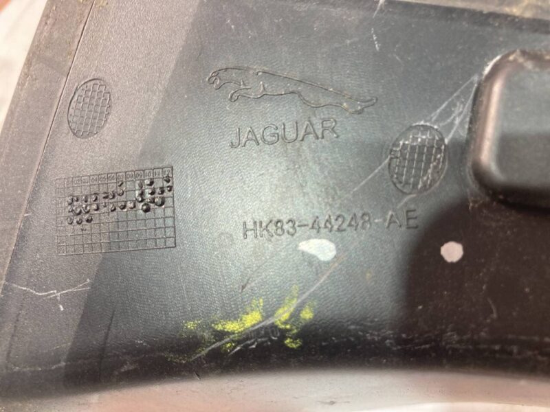 T4A13844 Trim panel right Jaguar F-Pace X761 (2017-) used cost 30 € in stock 3 pcs.