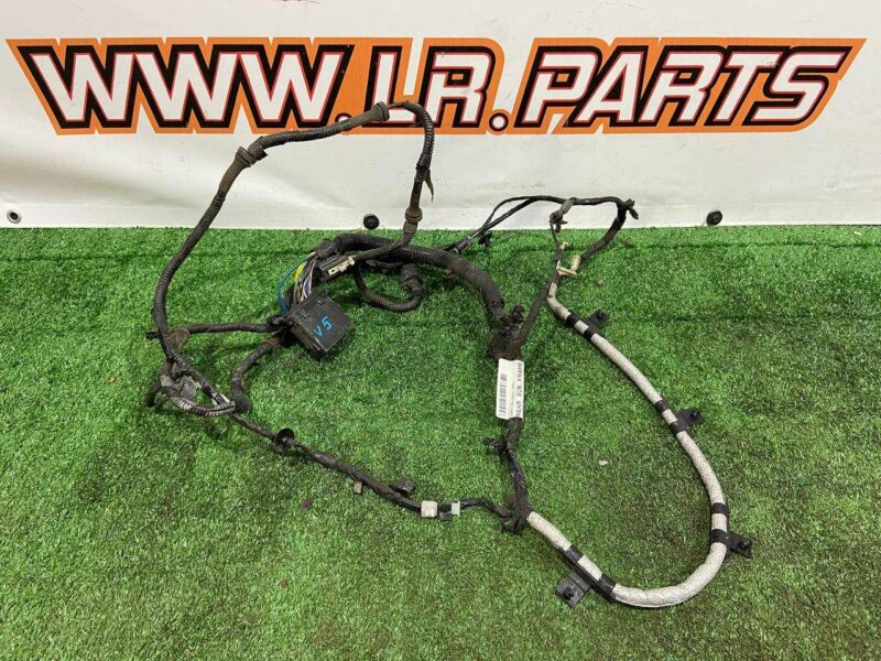 T4A14113 Rear axle harness 2.0TD Jaguar F-Pace X761 (2017-) used cost 100 € in stock 2 pcs.