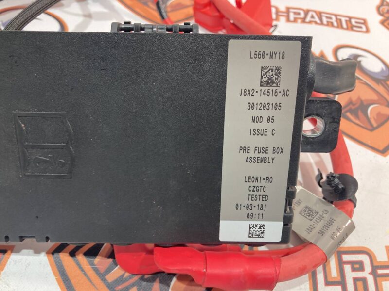 T4A14319 fuse box with power wires Jaguar F-Pace Used cost 90 € in stock 4 pcs.
