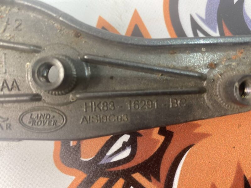 T4A15484 Wing bracket left Jaguar F-Pace X761 (2017-) USED cost 35 € in stock 1 pcs.