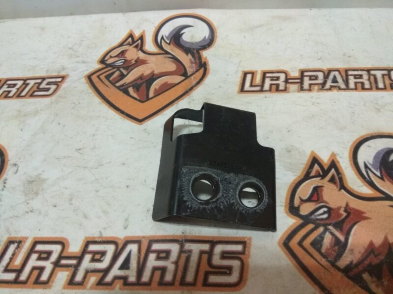T4A1654 Wing bracket to spar upper left JAGUAR F-PACE Used cost 50 € in stock 5 pcs.