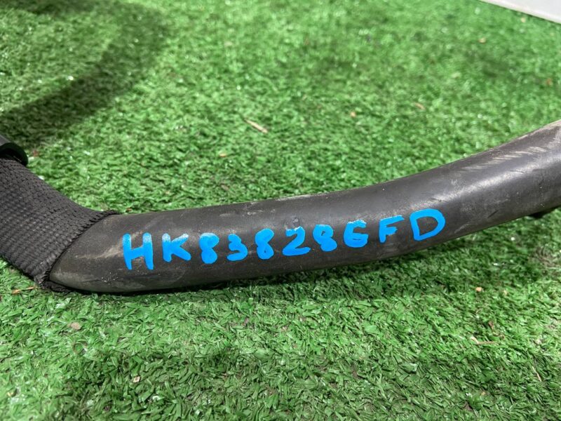 T4A16696 Lower radiator hose Jaguar F-Pace X761 (2017-) Used cost 30 € in stock 2 pcs.