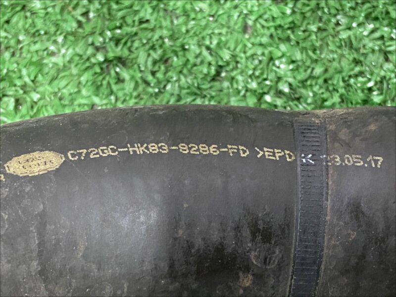 T4A16696 Lower radiator hose Jaguar F-Pace X761 (2017-) Used cost 30 € in stock 2 pcs.