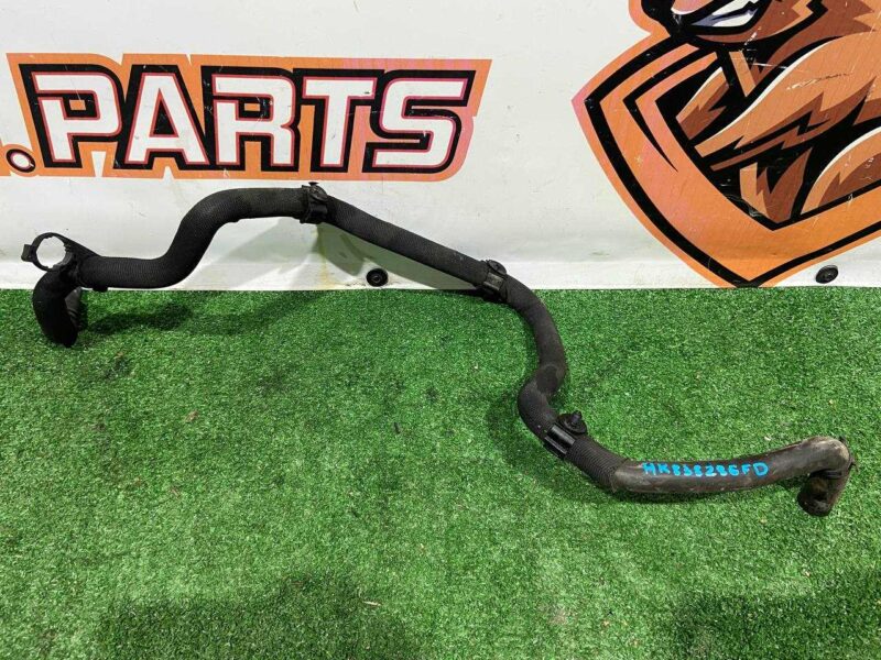 T4A16696 Lower radiator hose Jaguar F-Pace X761 (2017-) Used cost 30 € in stock 2 pcs.
