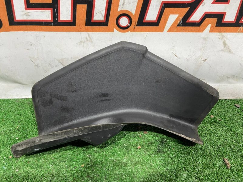 T4A16714 Rear door trim panel right Jaguar F-Pace X761 (2017-) used cost 30 € in stock 1 pcs.