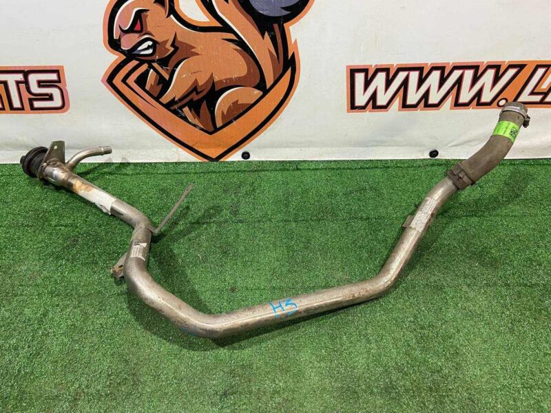T4A17519 Fuel filler neck Jaguar F-Pace X761 (2017-) used cost 100 € in stock 2 pcs.