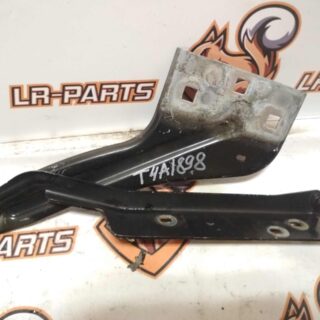 T4A1898 Bonnet hinge right Jaguar F-Pace X761 (2017-) Used cost 50 € in stock 3 pcs.