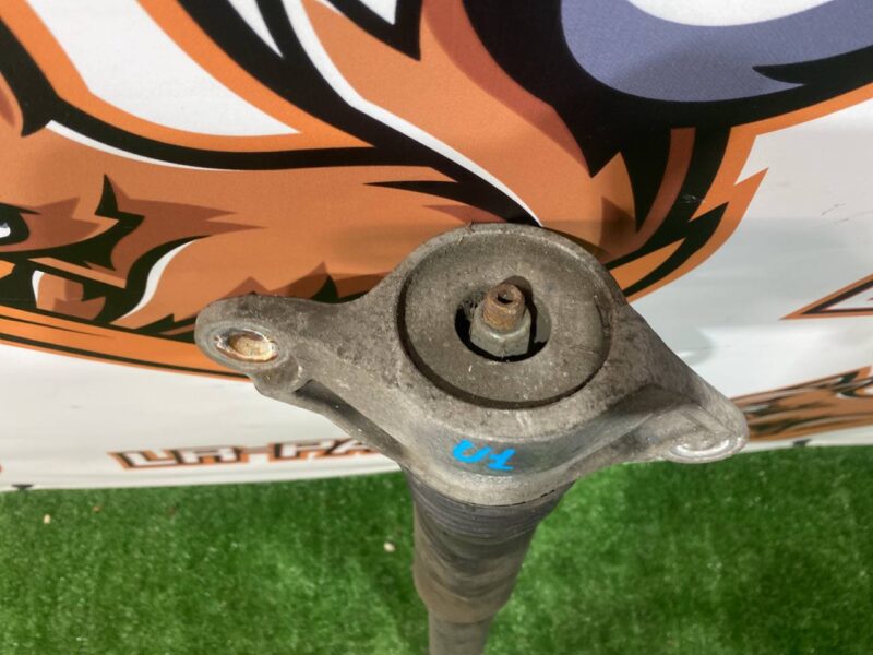 T4A2011 Rear shock absorber (non-adaptive) Jaguar F-Pace X761 (2017-) Used cost 150 € in stock 3 pcs.