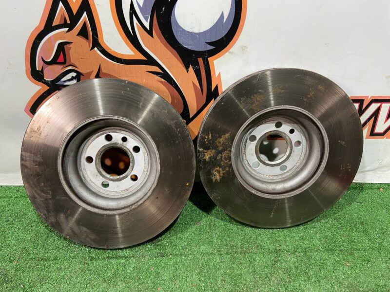 T4A2343 Front brake disc JAGUAR F-PACE Used cost 50 € in stock 3 pcs.