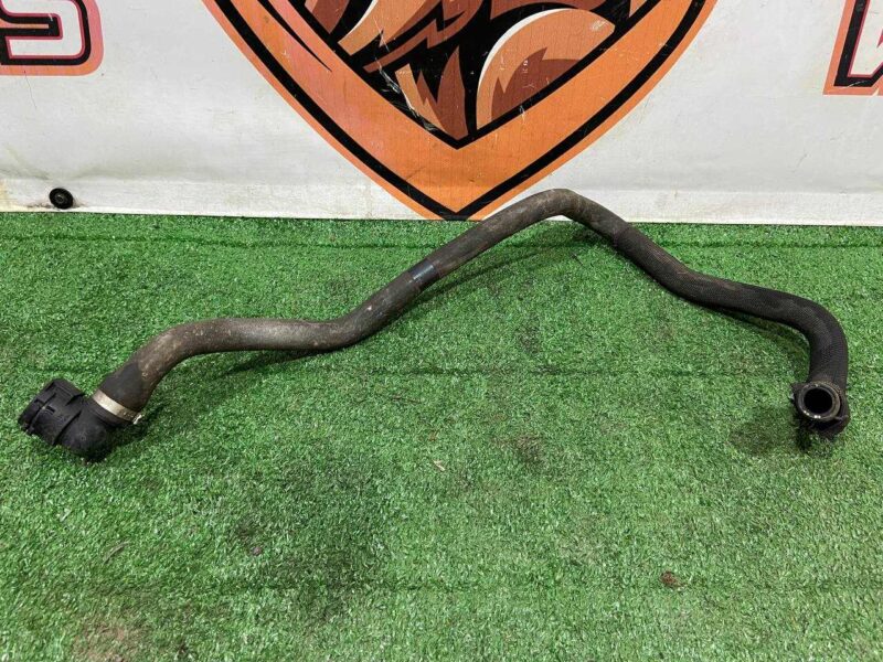 T4A27163 Transmission oil cooler hose Jaguar F-Pace X761 (2017-) used cost 30 € in stock 1 pcs.