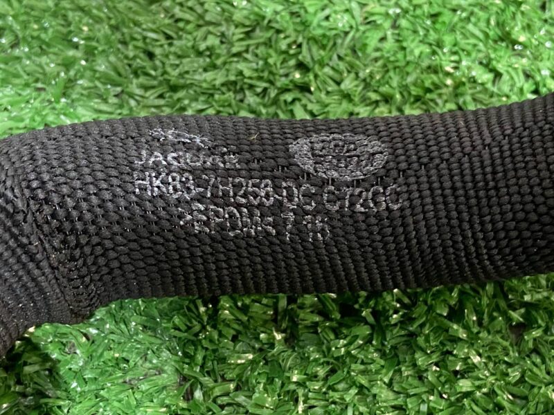 T4A2948 Radiator hose 3.0TD Jaguar F-Pace X761 (2017-) used cost 20 € in stock 2 pcs.
