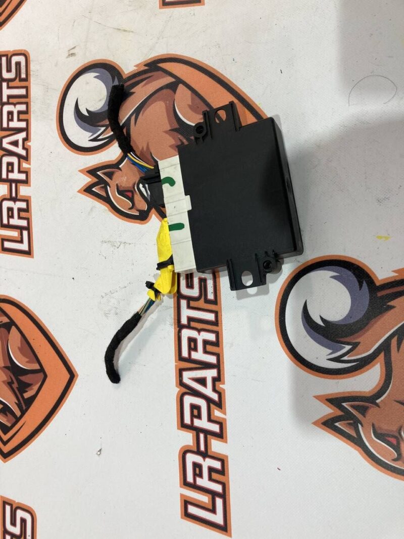 T4A31279 Parking Sensor Control Unit Jaguar F-Pace X761 (2017-) Used cost 80 € in stock 1 pcs.