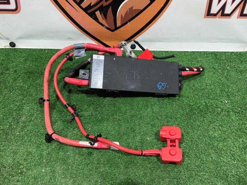 T4A3232 Used JAGUAR F-PACE fuse box cost 160 € in stock 1 pcs.