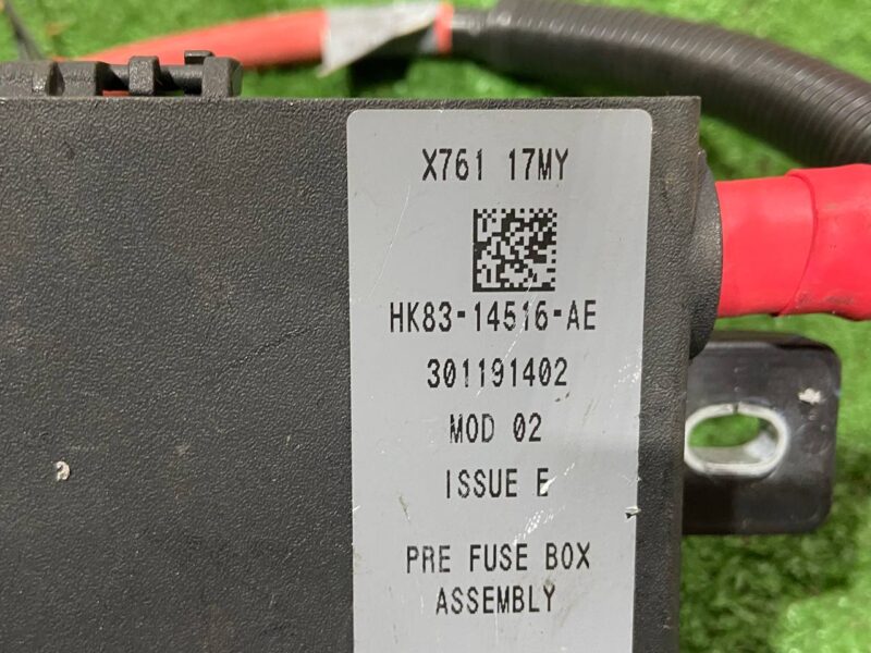 T4A3232 Used JAGUAR F-PACE fuse box cost 160 € in stock 1 pcs.