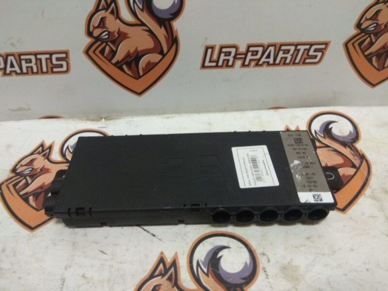 T4A3232 Used JAGUAR F-PACE fuse box cost 160 € in stock 1 pcs.
