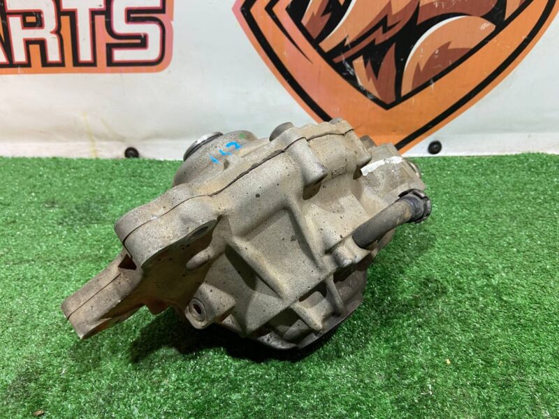 T4A3290 Front differential Jaguar F-Pace X761 (2017-) used cost 800 € in stock 1 pcs.