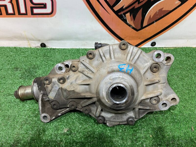 T4A3290 Front differential Jaguar F-Pace X761 (2017-) used cost 800 € in stock 1 pcs.