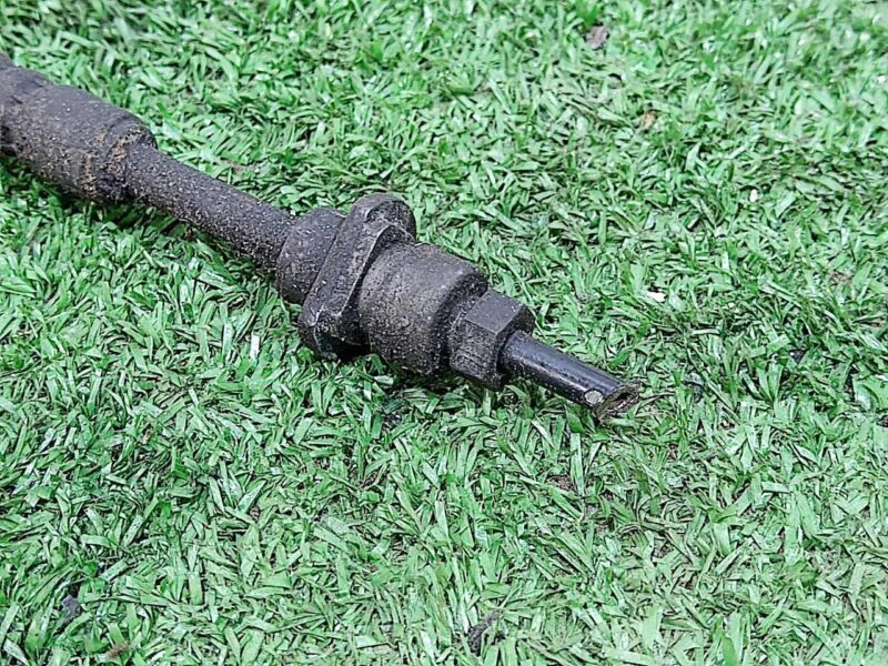 T4A34161 Front Left Brake Tube Jaguar F-Pace X761 (2017-) Used cost 20 € in stock 2 pcs.
