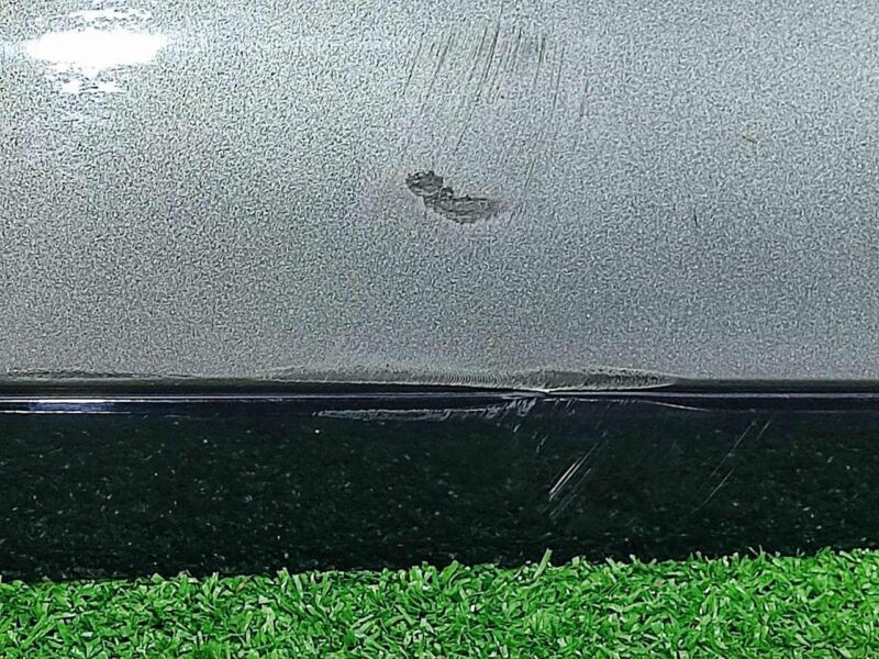 T4A3498LML Front left door molding Jaguar F-Pace X761 (2017-) used cost 80 € in stock 2 pcs.
