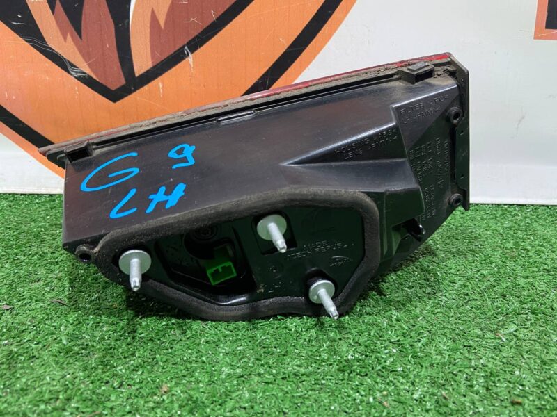 T4A37912 Rear left light in the trunk lid Jaguar F-Pace X761 (2017-) Used - Image 12