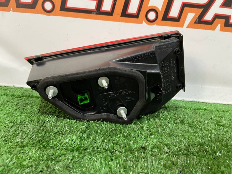 T4A37912 Rear left light in the trunk lid Jaguar F-Pace X761 (2017-) Used cost 70 € in stock 9 pcs.