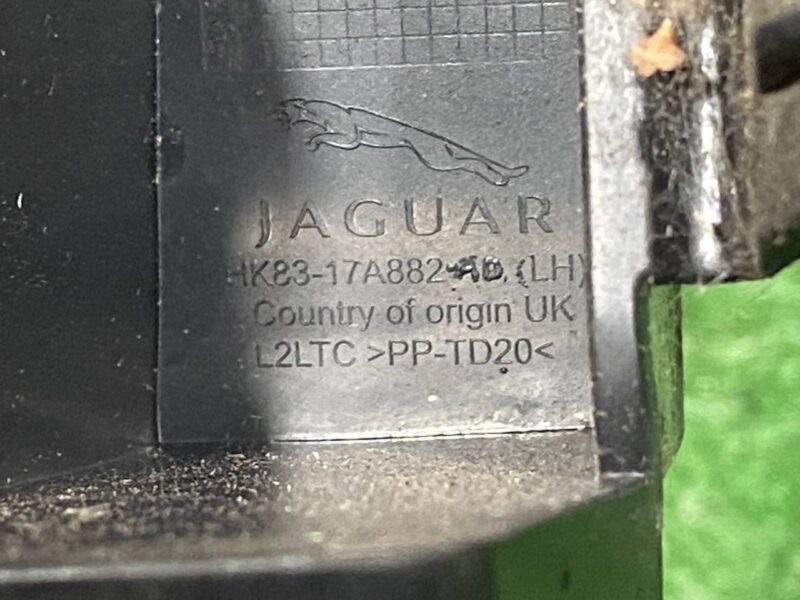 T4A39001 Bumper mounting bracket rear left Jaguar F-Pace Used cost 40 € in stock 4 pcs.