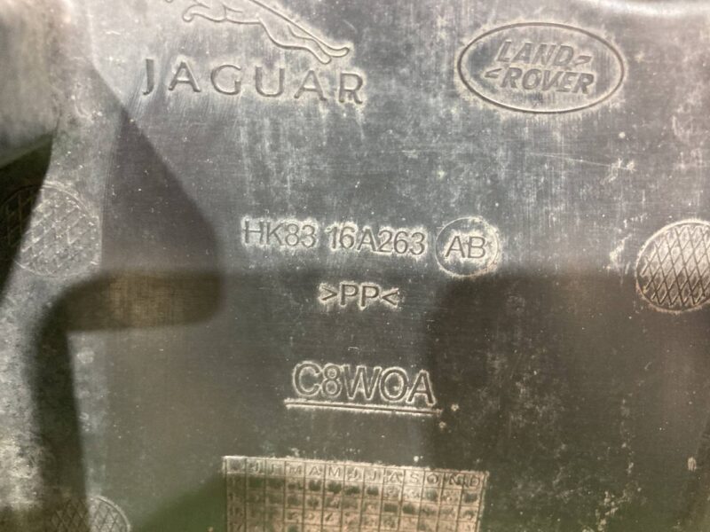 T4A41265 Engine protection front left side Jaguar F-Pace Used cost 10 € in stock 1 pcs.