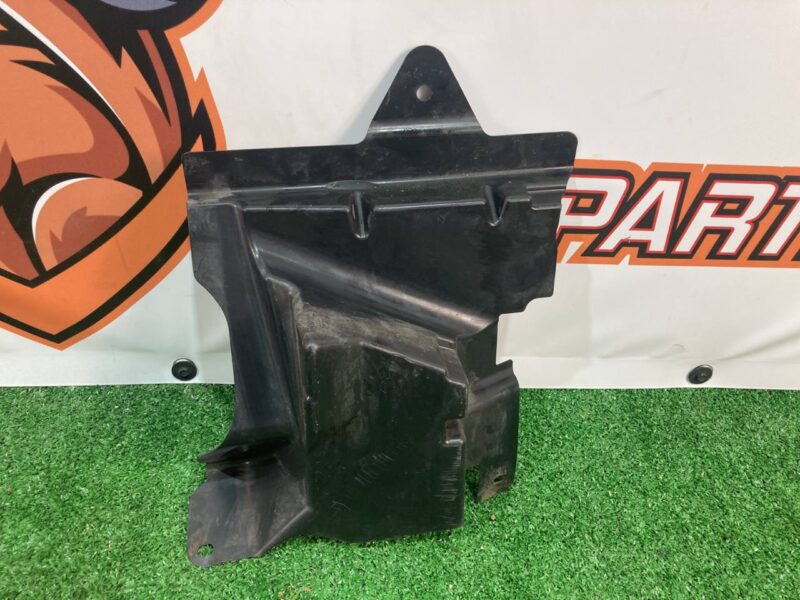 T4A41265 Engine protection front left side Jaguar F-Pace Used cost 10 € in stock 1 pcs.