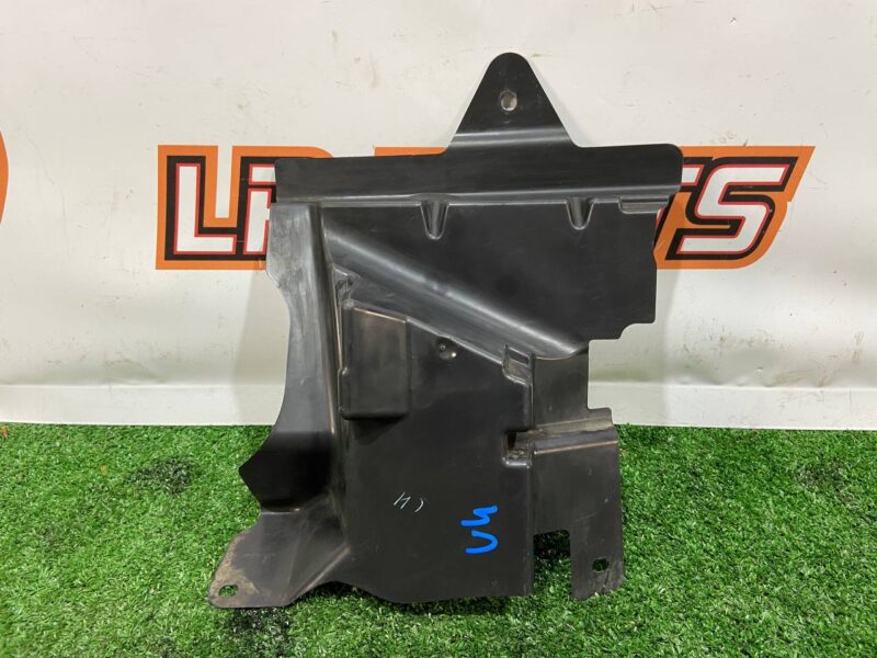 T4A41265 Engine protection front left side Jaguar F-Pace Used cost 10 € in stock 1 pcs.