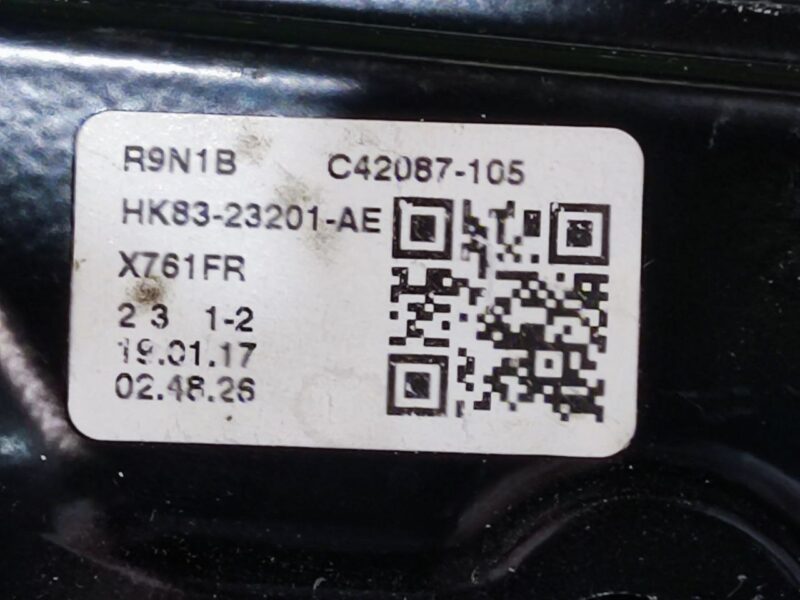 T4A46347 Window regulator front left Jaguar F-Pace X761 (2017-) used cost 100 € in stock 9 pcs.