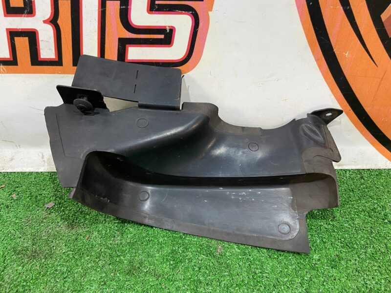T4A4287 Deflector shield lower right Jaguar F-Pace X761 (2017-) Used cost 35 € in stock 3 pcs.