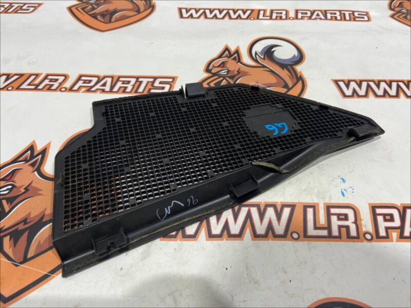 T4A4298 Frill grille right Jaguar F-Pace X761 (2017-) used cost 50 € in stock 2 pcs.