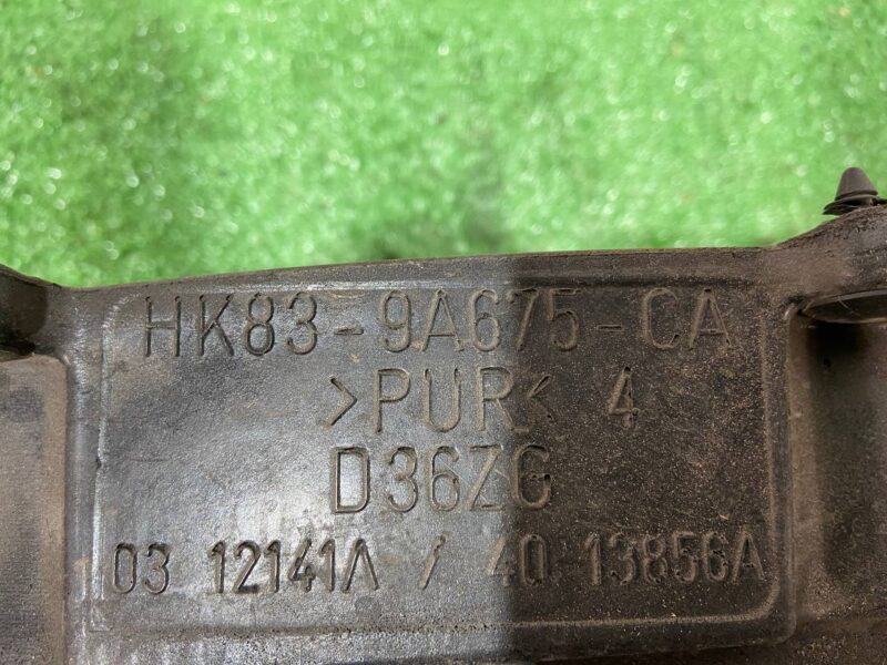 T4A7375 Hood deflector Jaguar F-Pace X761 (2017-) Used - Image 13