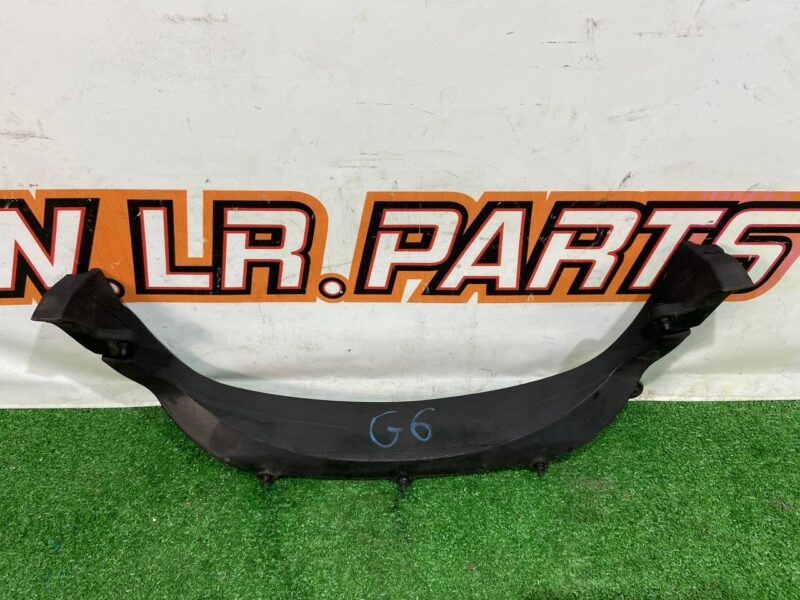 T4A7375 Hood deflector Jaguar F-Pace X761 (2017-) Used cost 100 € in stock 4 pcs.