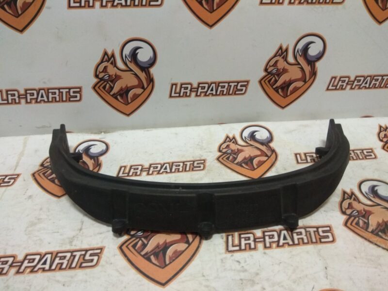 T4A7375 Hood deflector Jaguar F-Pace X761 (2017-) Used cost 100 € in stock 4 pcs.