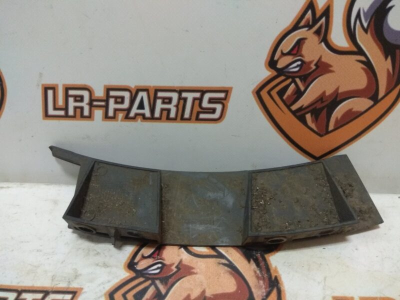T4A7402 Molding of the rear wheel arch left JAGUAR F-PACE Used cost 25 € in stock 3 pcs.