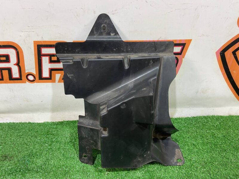 T4A8111 Mudguard front right Jaguar F-Pace Used cost 11,5 € in stock 5 pcs.