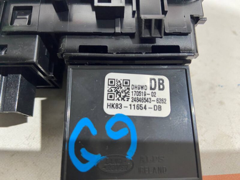 T4A8447 Used JAGUAR F-PACE trunk light switch cost 50 € in stock 6 pcs.