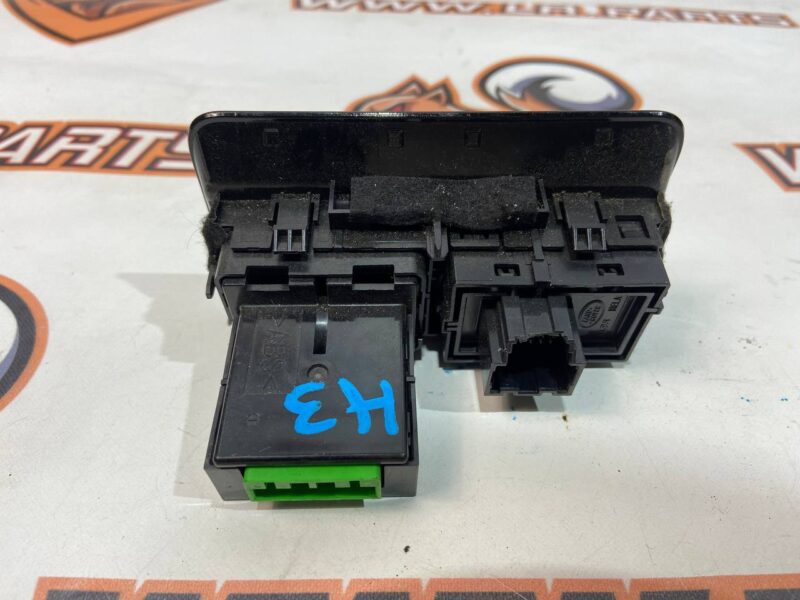 T4A8447 Used JAGUAR F-PACE trunk light switch cost 50 € in stock 6 pcs.
