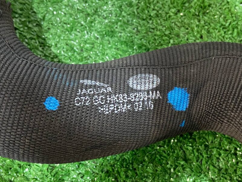 T4A9990 Lower radiator hose Jaguar F-Pace X761 (2017-) used cost 25 € in stock 1 pcs.