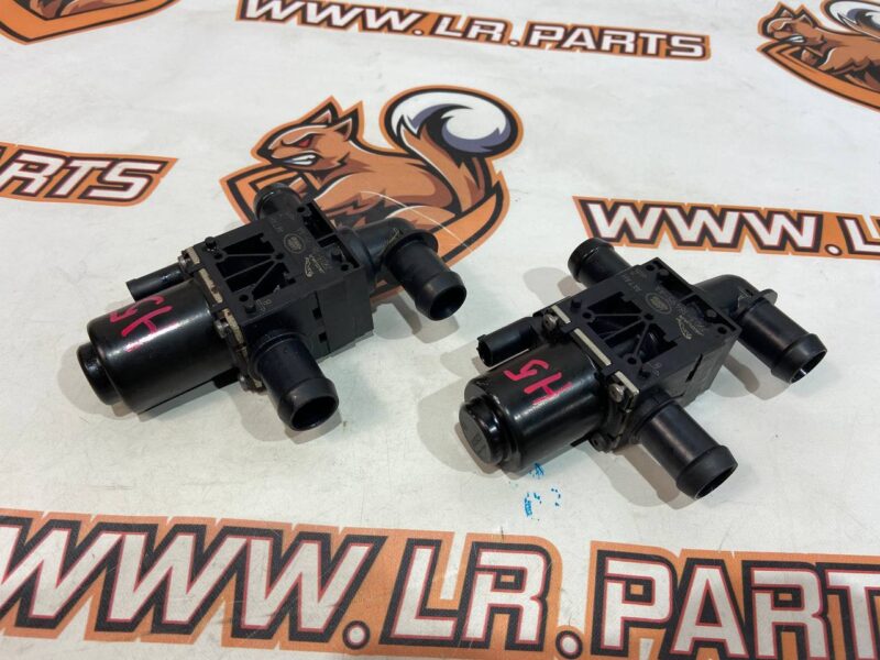 T4K1028 Heater valve Jaguar I-Pace (2018-) Used cost 150 € in stock 11 pcs.